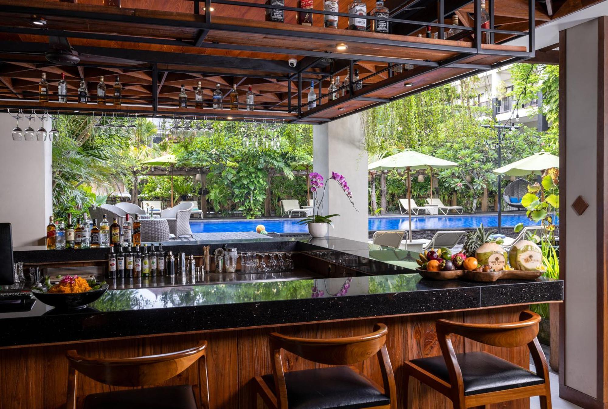 Taksu Sanur Hotel Экстерьер фото