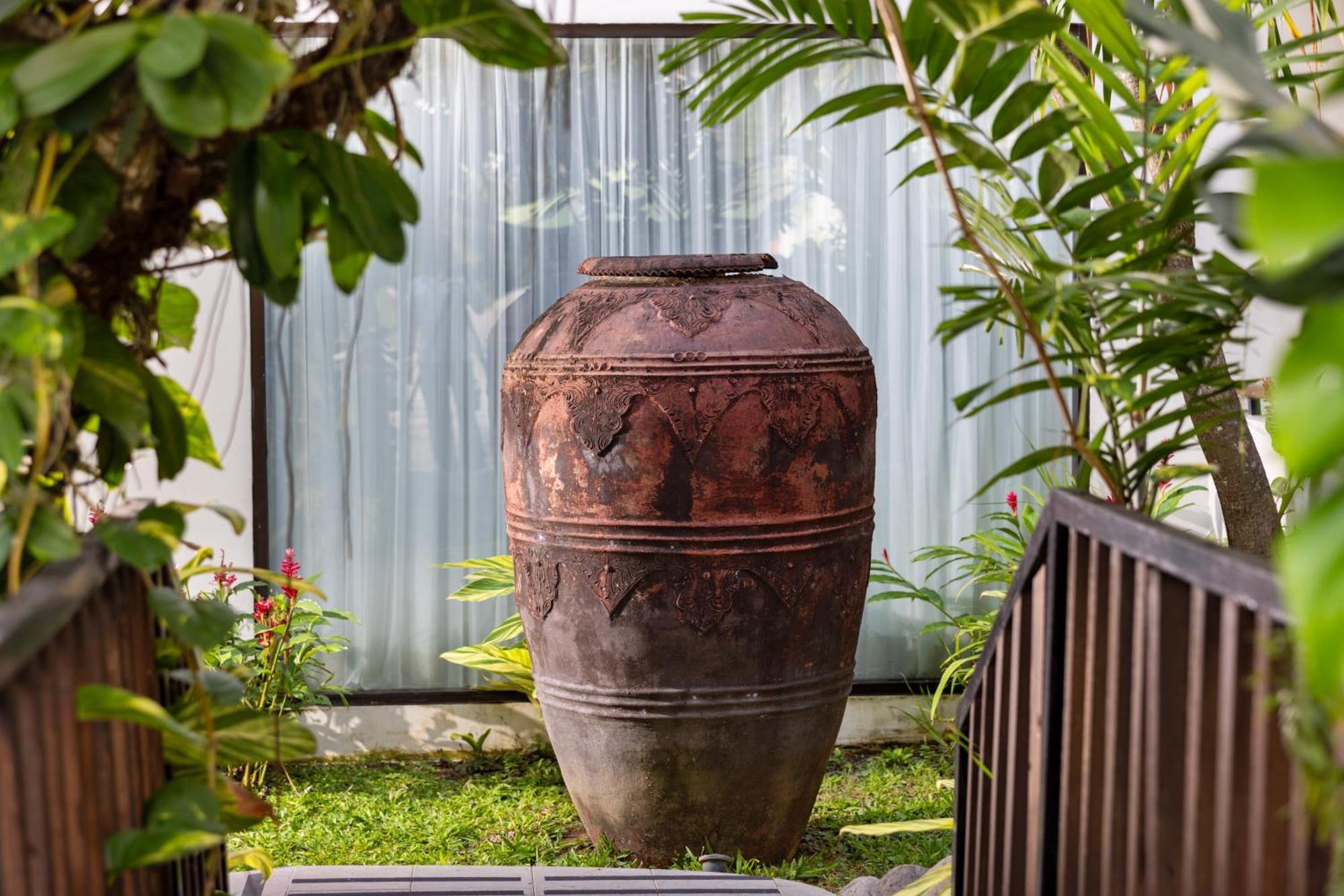 Taksu Sanur Hotel Экстерьер фото