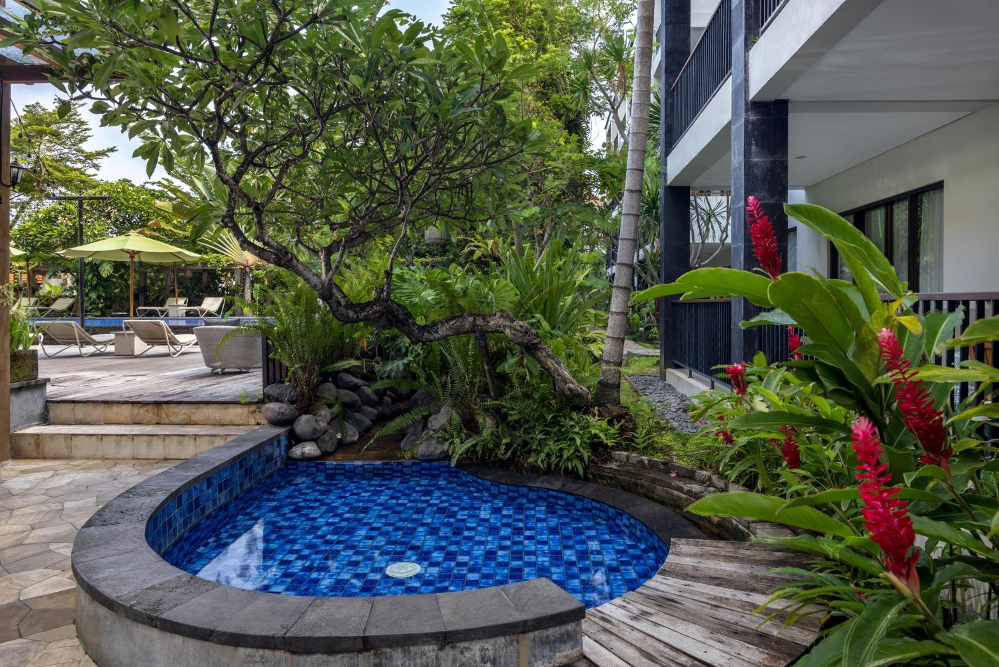 Taksu Sanur Hotel Экстерьер фото